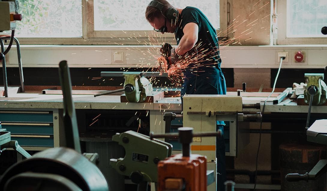 Best Practices and Performance Optimization of Vue 3 Composition API